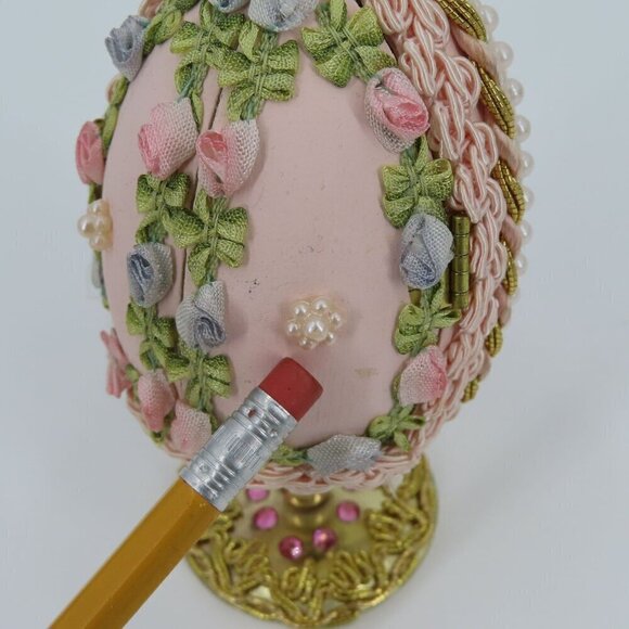 Vintage Handmade Embellished Real Egg Pink Painted Faux Flowers Pedestal Stand - Picture 14 of 16